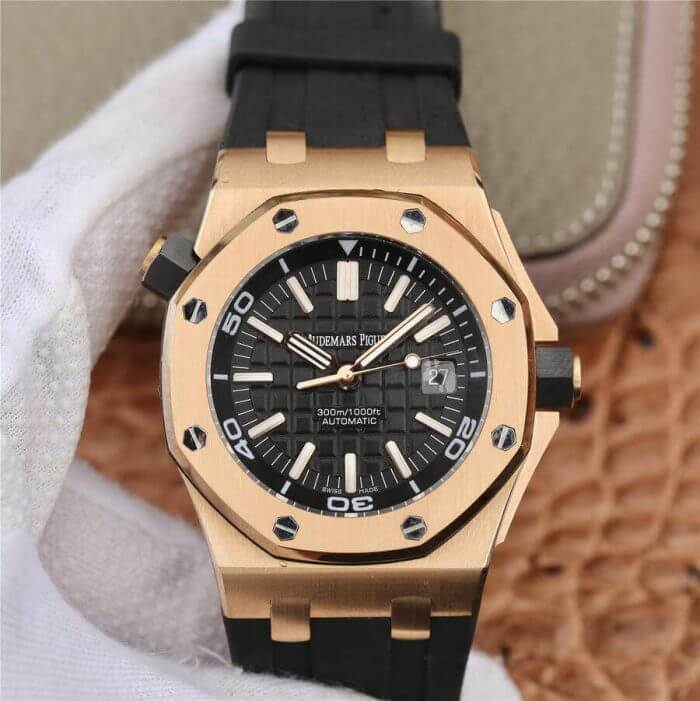 AP Diver Gold | Royal Oak Offshore Rose Gold | Black Rubber Band and Dial