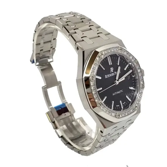 Audemars Piguet Royal Oak 41MM on wrist | Stainless steel black Automatic Diamond Bezel - Image 2