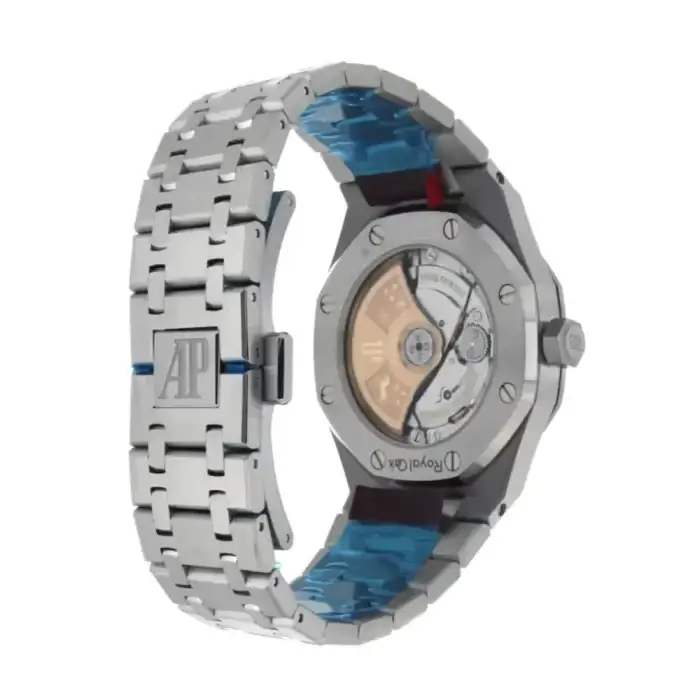 Audemars Piguet Royal Oak 41MM on wrist | Stainless steel black Automatic Diamond Bezel - Image 5