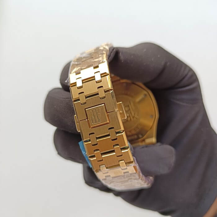 Audemars Piguet Yellow Gold | Royal Oak Chronograph | Black Dial Watch - Image 4