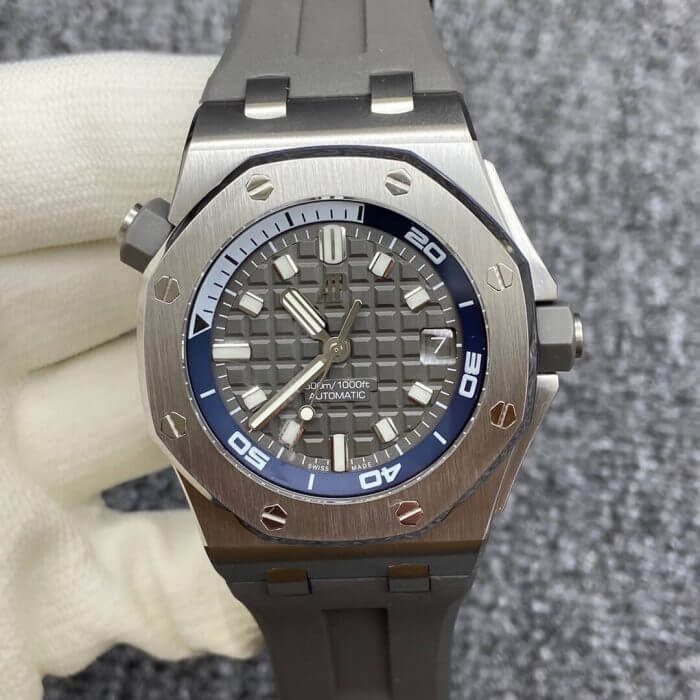 AP Royal Oak Offshore Diver 42MM Gary Dial Men's Watch 15720 - Image 2