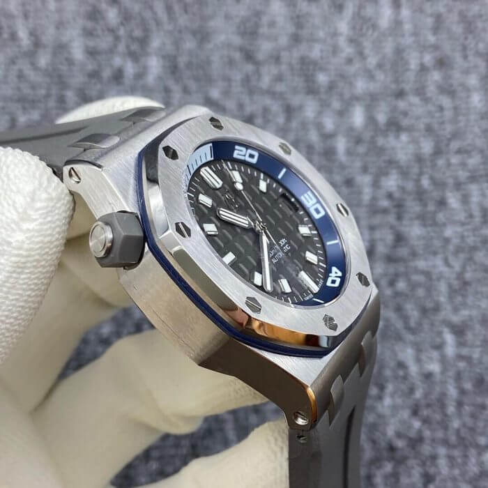 AP Royal Oak Offshore Diver 42MM Gary Dial Men's Watch 15720 - Image 4
