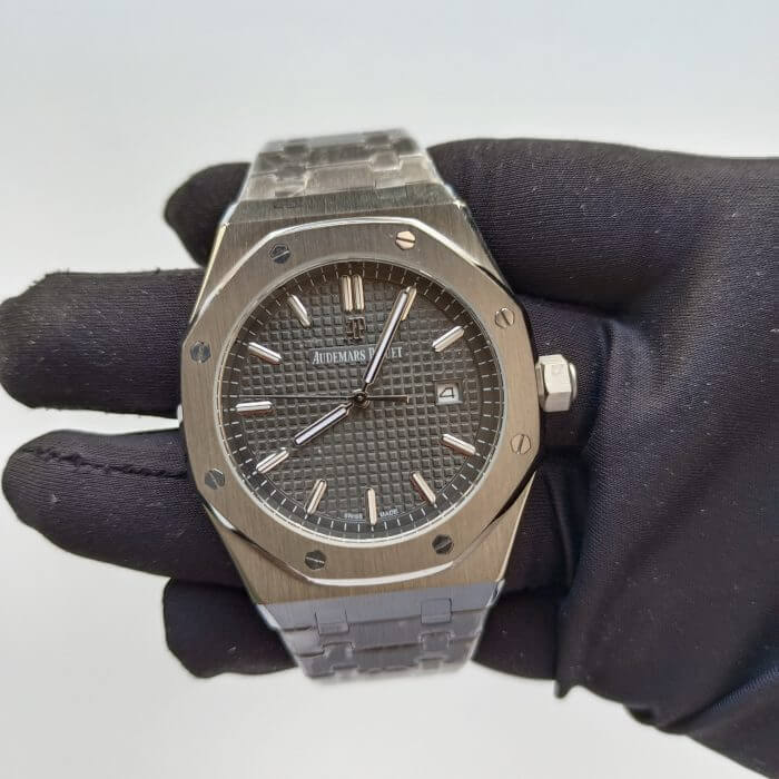 Audemars Piguet Royal Oak replica Grey Dial 41MM Men’s Watch 15500ST - Image 2