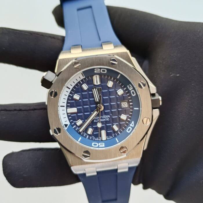 Audemars Piguet Royal Oak Offshore Diver 42MM Blue Dial Mens Watch 15720 - Image 10