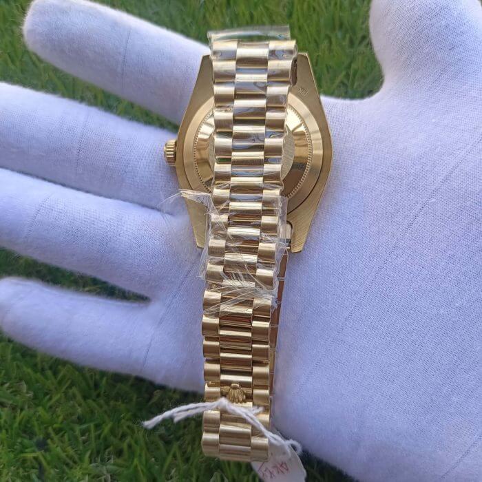Rolex DayDate ii Stainless Steel Yellow Gold Champagne With Diamond Bezel And 41MM Roman Dial President Bracelet Watch - Image 5