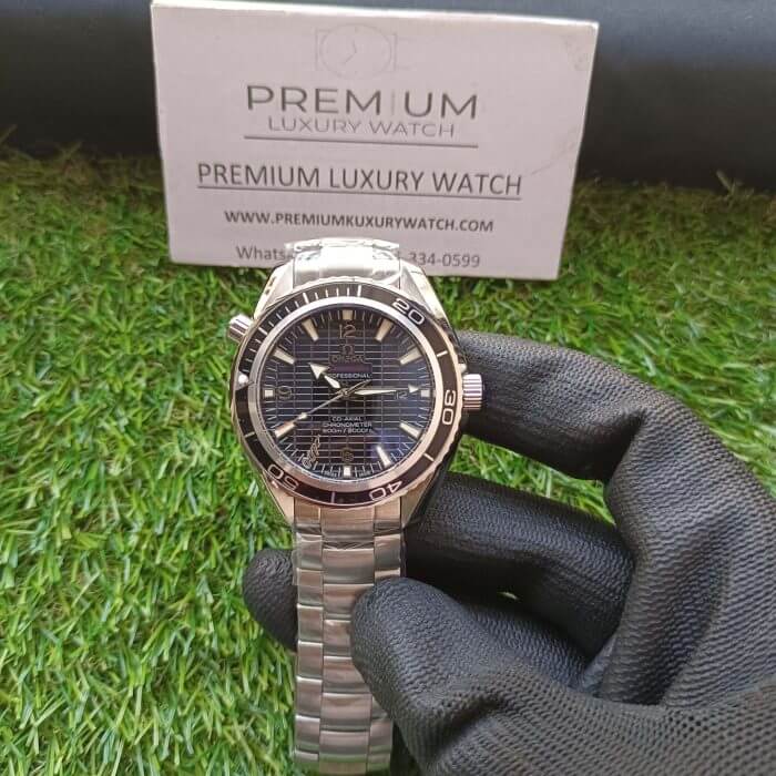 Omega Seamaster planet ocean james bond skyfall 600M Omega Co Axial 42 Mm Men’s Watch - Image 2