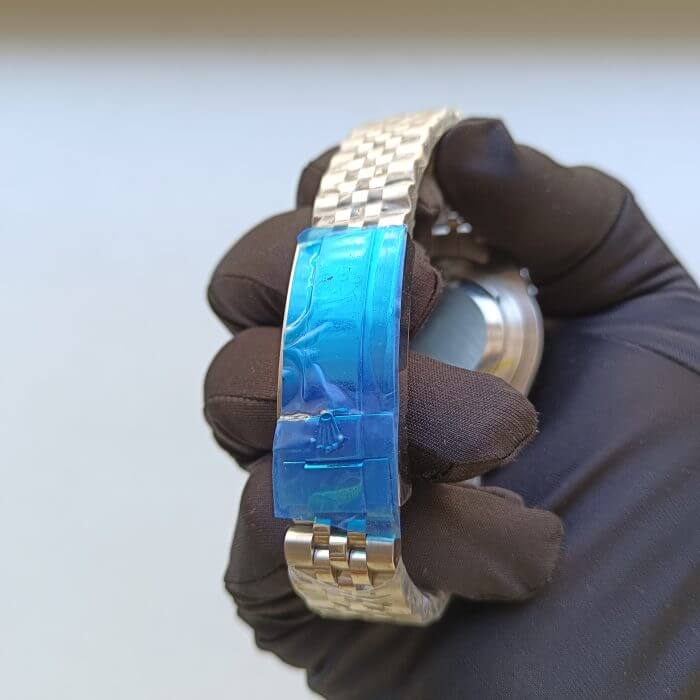 Rolex GMT-Master II “Batgirl” Stainless Steel 40MM Black Dial & Black Ceramic Bezel Jubilee Bracelet 116710 - Image 4