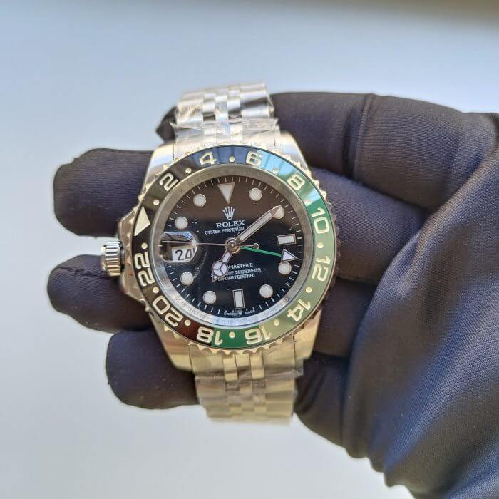 Rolex GMT Green Stainless Steel Black Dial & Green/Black Ceramic Bezel Jubilee Bracelet 126720VTNR - Image 2