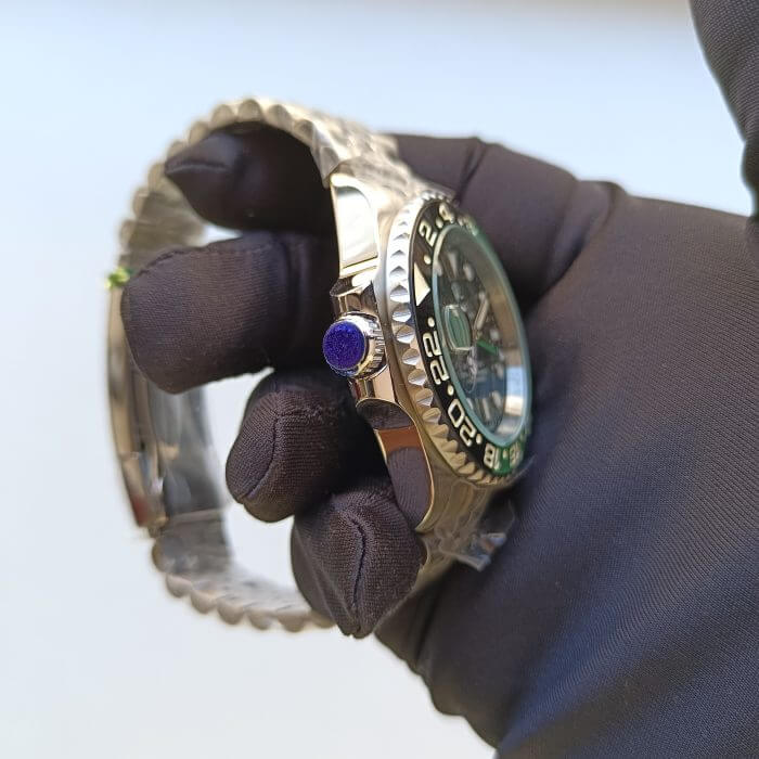 Rolex GMT Green Stainless Steel Black Dial & Green/Black Ceramic Bezel Jubilee Bracelet 126720VTNR - Image 3