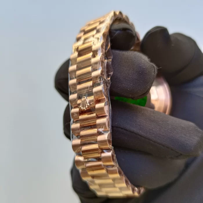 Rolex Day-Date Rose Gold Chocolate Dial 41MM President Fluted Bezel Watch 228235 - Image 9