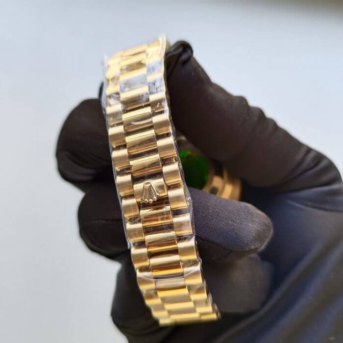 Day Date Yellow Gold Rolex Replica Watch - Image 7