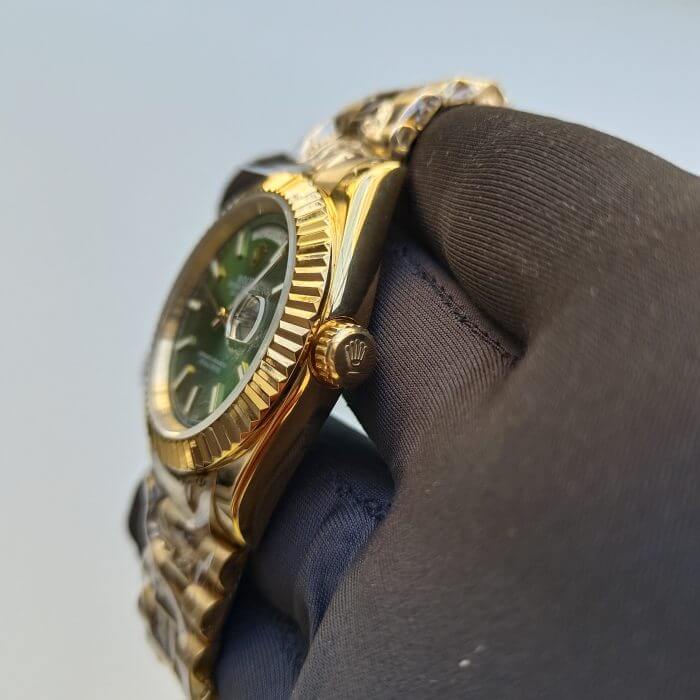Rolex Day-Date 41mm Replica, Fluted Bezel, Jubilee Bracelet - Image 3