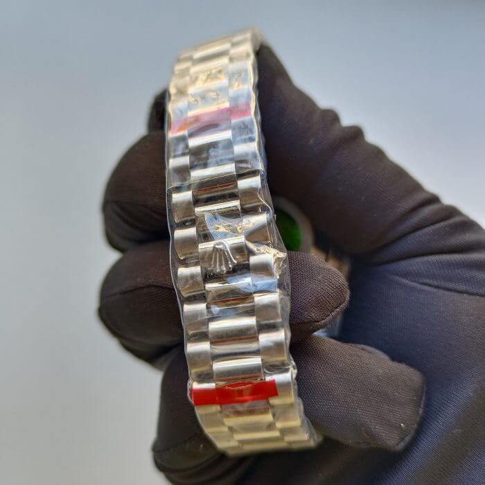 Rolex Day-Date President White gold Roman Dial 41mm Watch 218239 - Image 4