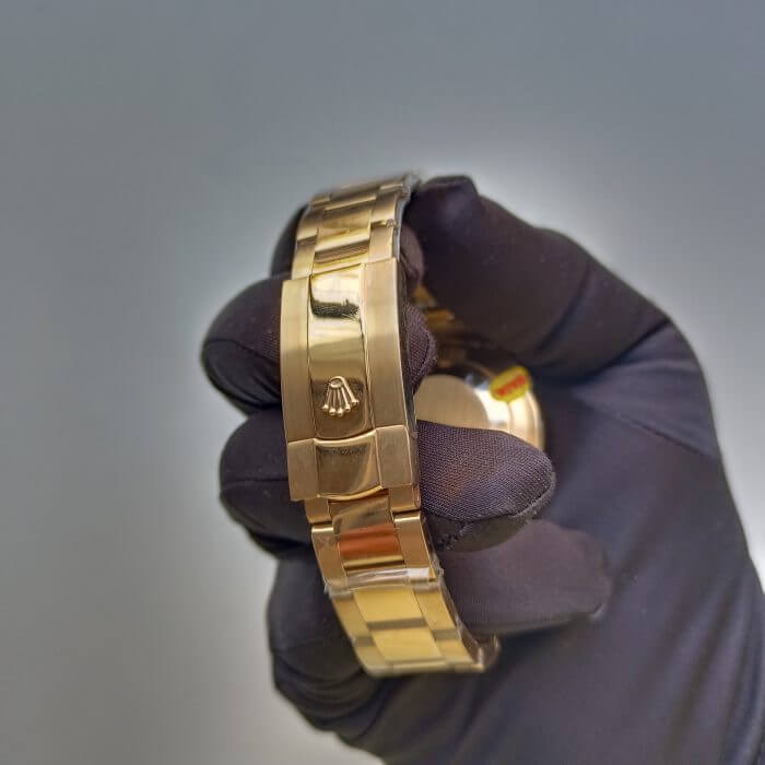 Rolex Sky Dweller Gold Yellow White Dial 42MM fluted-bezel-oyster-bracelet Men's Watch 326938 - Image 10