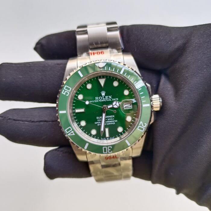Rolex Submariner Green Hulk 40MM and Green Bezel Steel Mens Watch 116610 - Image 2