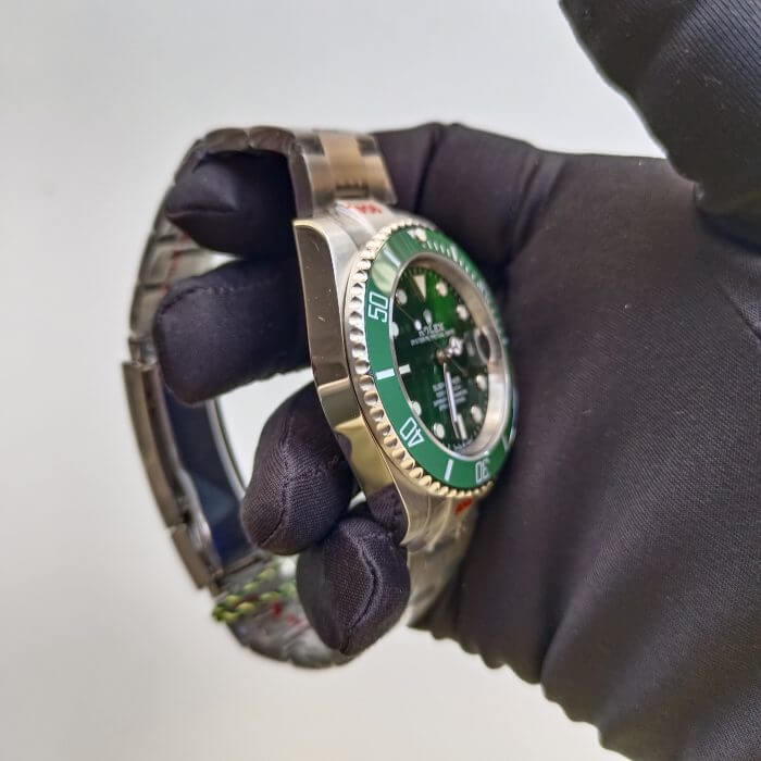Rolex Submariner Green Hulk 40MM and Green Bezel Steel Mens Watch 116610 - Image 6