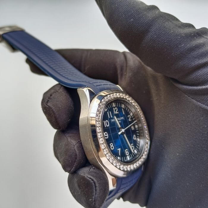 Patek Philippe Diamond Aquanaut Blue Dial Men's Blue Rubber Watch 5168G-001 Wrist Watch - Image 2