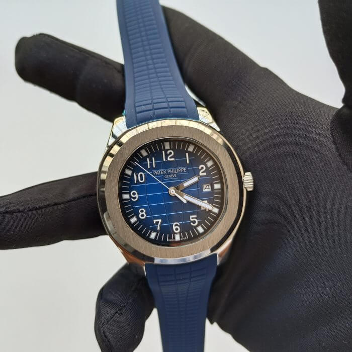 PATEK PHILIPPE AQUANAUT BLUE DIAL & STRAP WHITE GOLD WATCH - Image 2