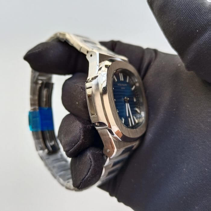 Patek Philippe Nautilus Blue Dial 5711 Stainless steel Automatic Men's Watch - Image 7