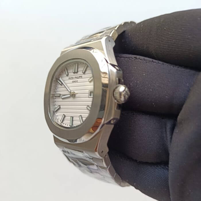 Patek Philippe Nautilus White Dial 40mm Men's Watch 5711 - Image 8