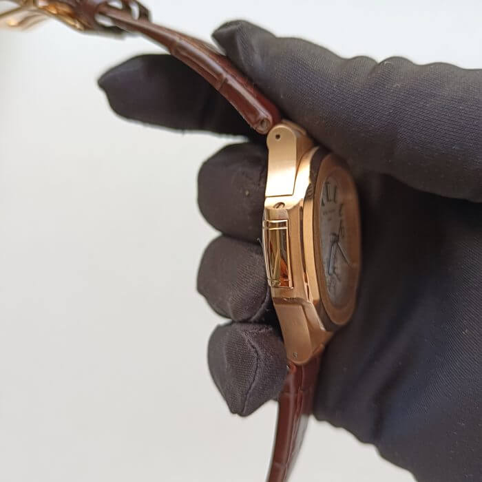 Patek Philippe Rose gold Nautilus Leather Strap & white Dial Men's wrist Watch 5980R-001 - Image 3