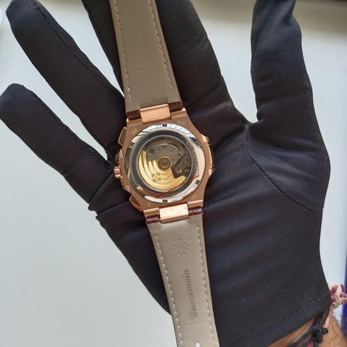 Patek Philippe Rose gold Nautilus Leather Strap & white Dial Men's wrist Watch 5980R-001 - Image 4