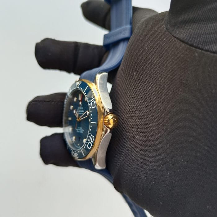 Omega Seamaster Blue Gold 300m Co-Axial Master Chronometer Automatic Men's Watch - Image 10