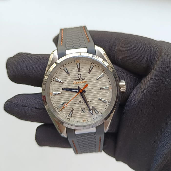 Omega Seamaster Aqua Terra White Dial 150m Master Co-Axial Rubber Strap Men’s Watch - Image 4