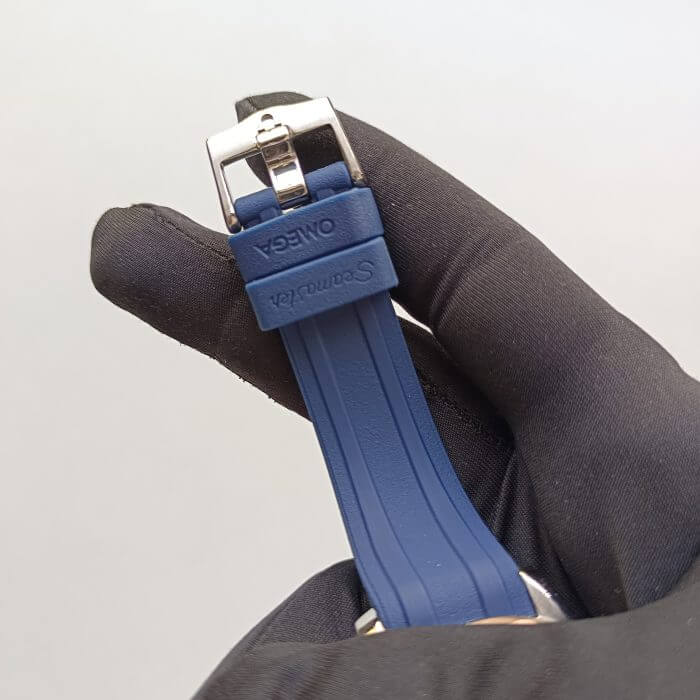 Omega seamaster blue rubber strap 300M Co‑Axial Master Chronometer 42 Mm Automatic Men’s Watch - Image 6