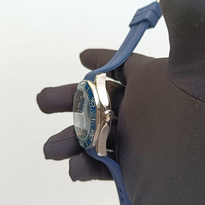 Omega Seamaster Diver 300m Blue Dial Ceramic On Rubber Strap Automatic Men’s Watch - Image 5