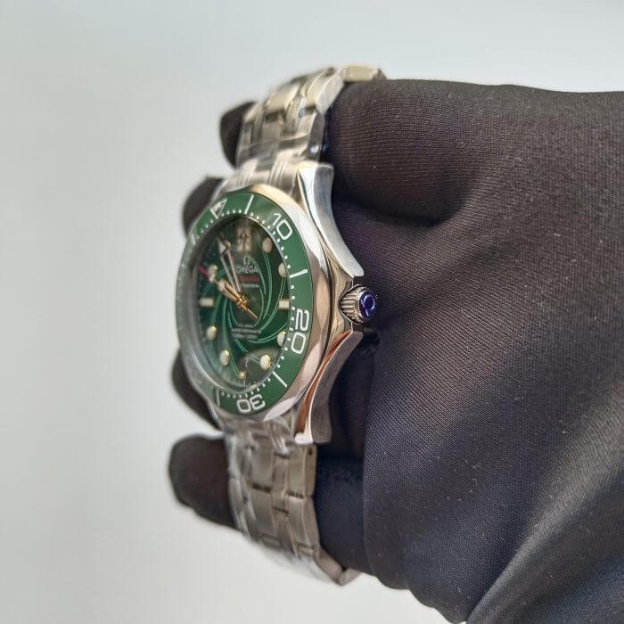 Omega James Bond Limited Edition Green Dial Chronometer 42mm Men’s Wrist Watch - Image 3