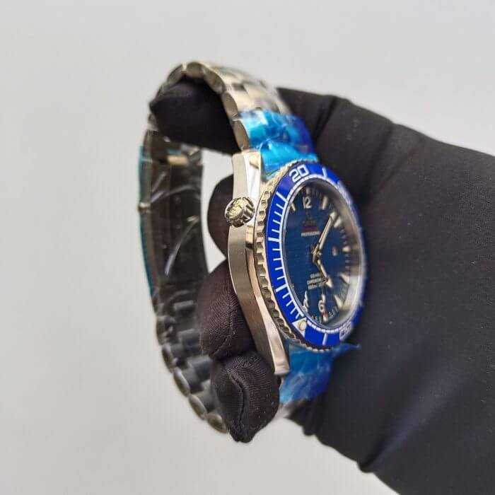 Omega Seamaster Planet Ocean 42MM 600M CO AXIAL - Image 2