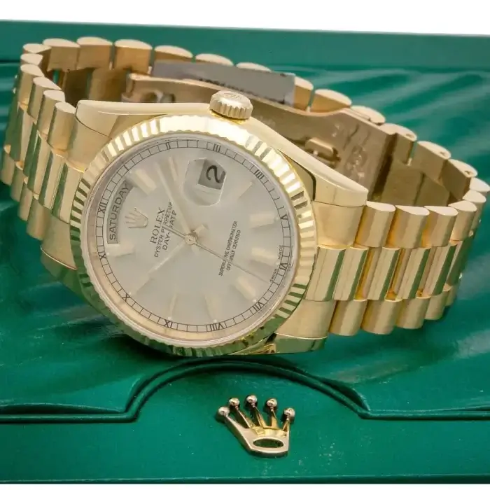 Rolex Day-Date 40 White Gold | Yellow Gold White Index Dial | Fluted Bezel President Bracelet 118238 - Image 5